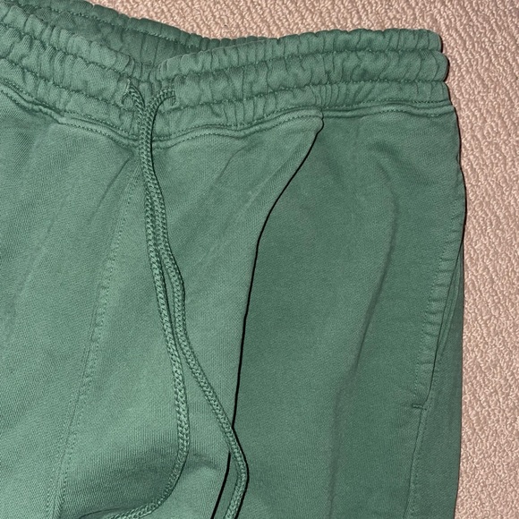 Yellow Label Co. matching set- crew neck and sweatpants in green - Picture 4 of 11
